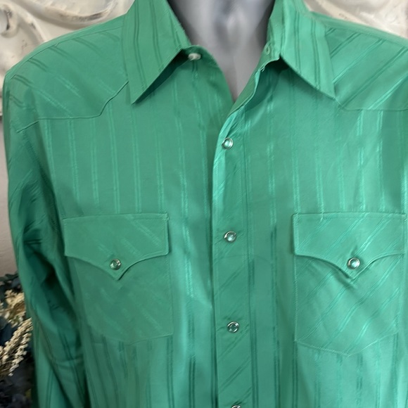 Mens white horse shirt - Picture 2 of 4